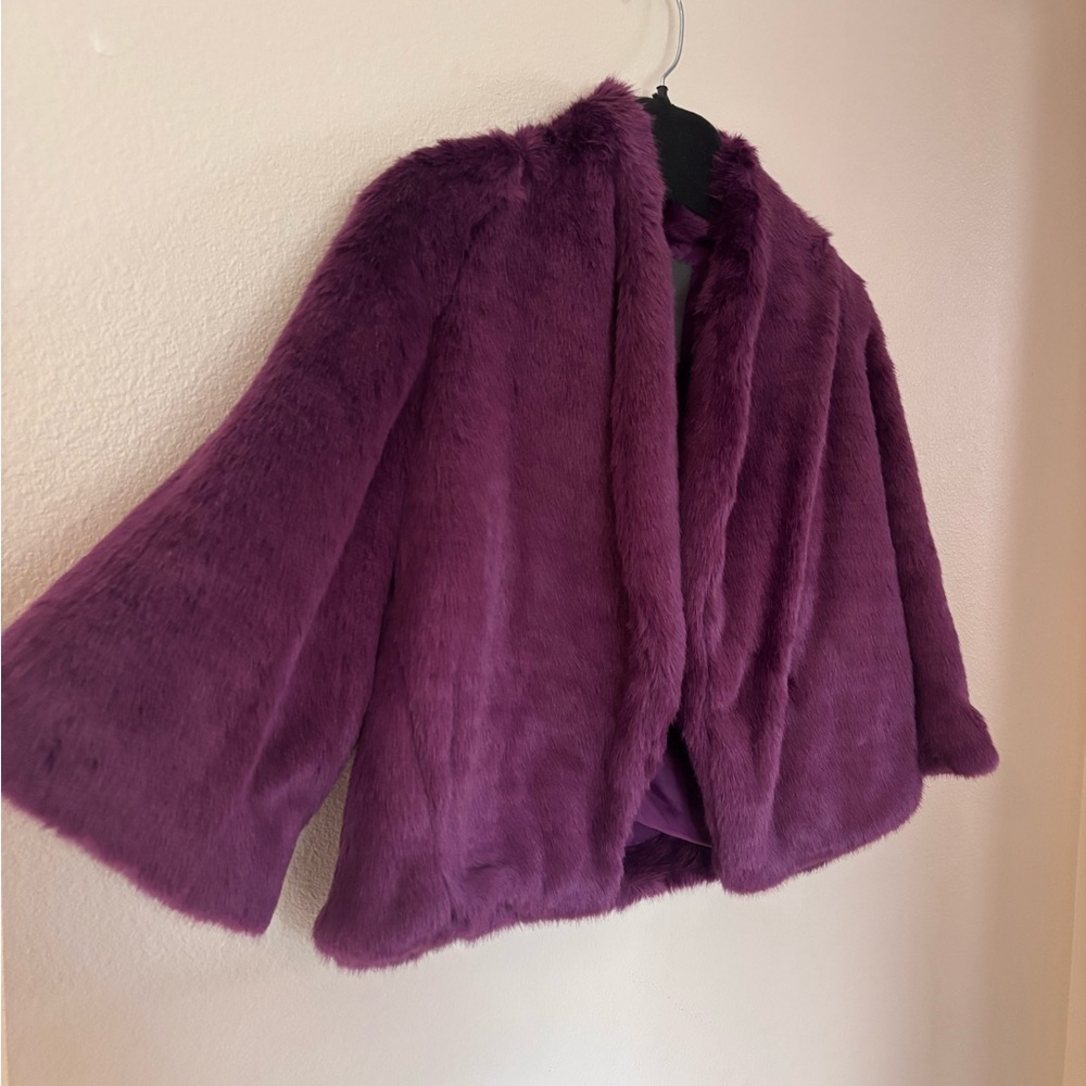 Vince Camuto Deep Purple Faux Fur Cropped Jacket .size S